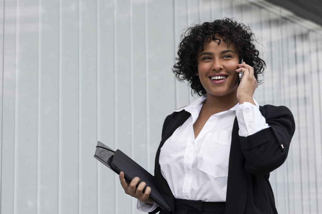 business-woman-talking-phone-side-view business-woman-talking-phone-side-view